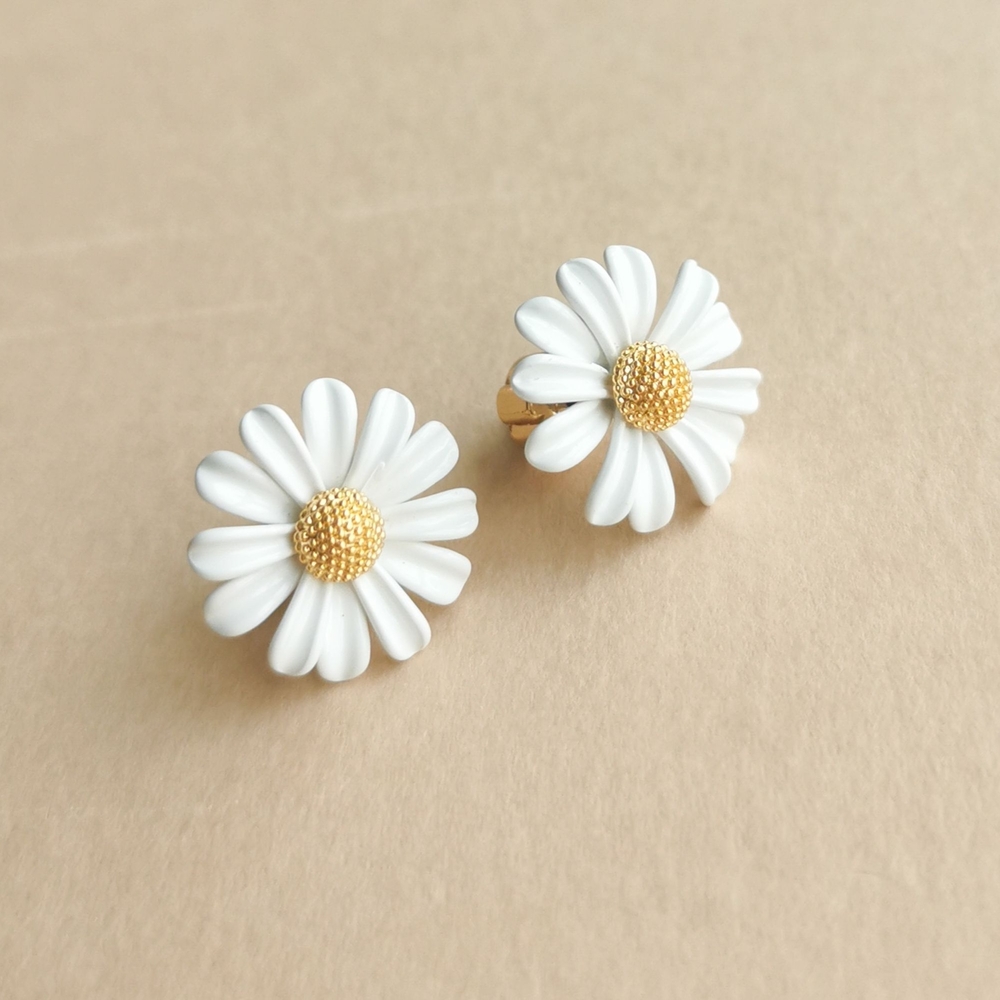 Kate Spade Into The Bloom Stud Earrings - Gold White - Picture 2 of 4